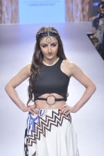Soha Ali Khan walk the ramp for Babita M Show at Lakme Fashion Week 2015 Day 3 on 20th March 2015